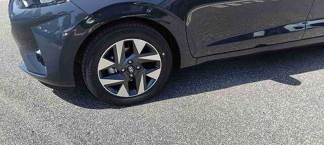 Hyundai  I10 PE MY25 5P 1.0 AT CONNECTLINE