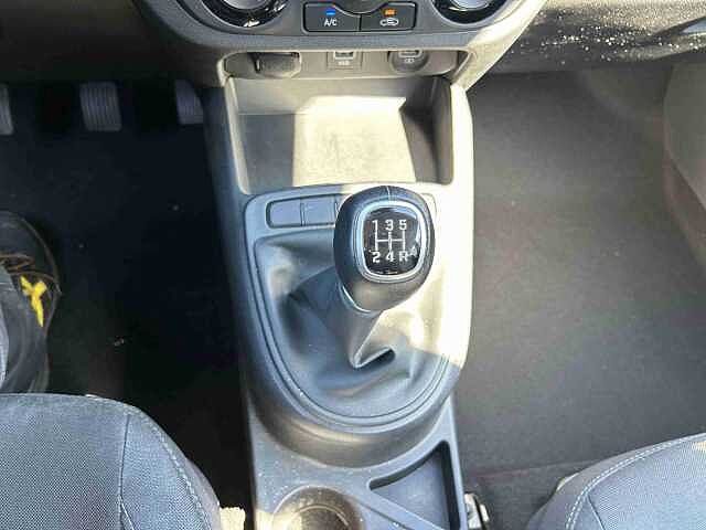 Hyundai i10 i10 1.0 mpi Tech Connect Pack