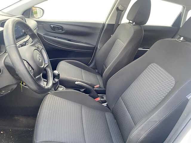 Hyundai i20 1.2 MPI MT ConnectLine