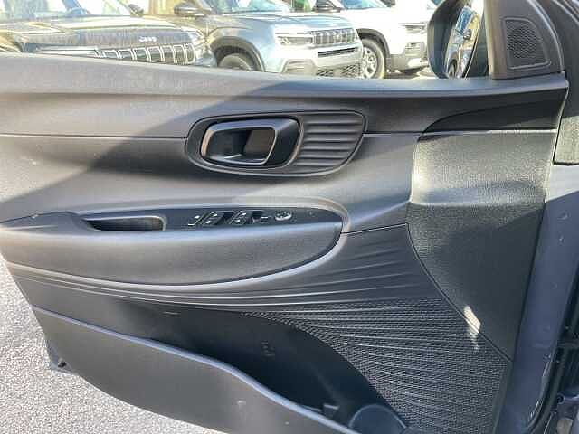 Hyundai i20 1.2 MPI MT Connectline