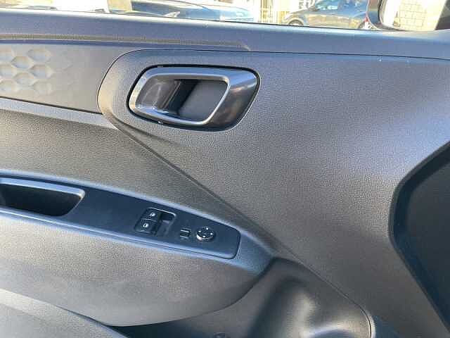 Hyundai i10 1.0 MPI AT Tech