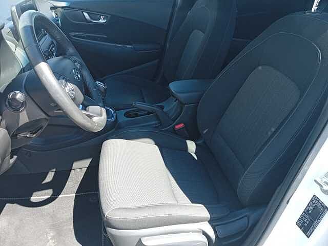 Hyundai KONA 1.0 T-GDI 48V 120cv Xtech+