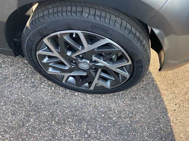 Hyundai KONA Hybrid 1.6 HEV xclass 2WD DCT-SOLO KM. 17.093
