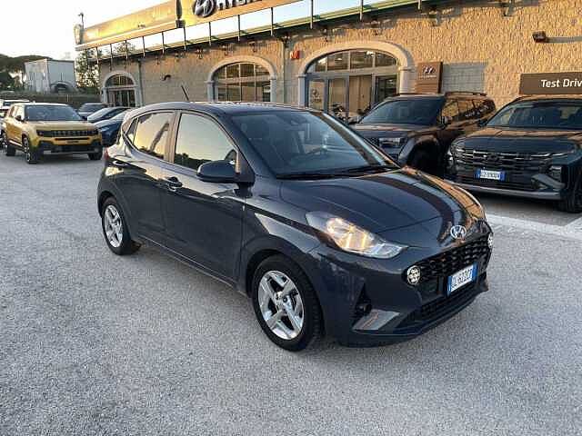 Hyundai i10 1.0 MPI AT Tech