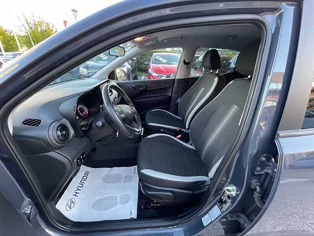 Hyundai i10 1.0 MPI AT Tech