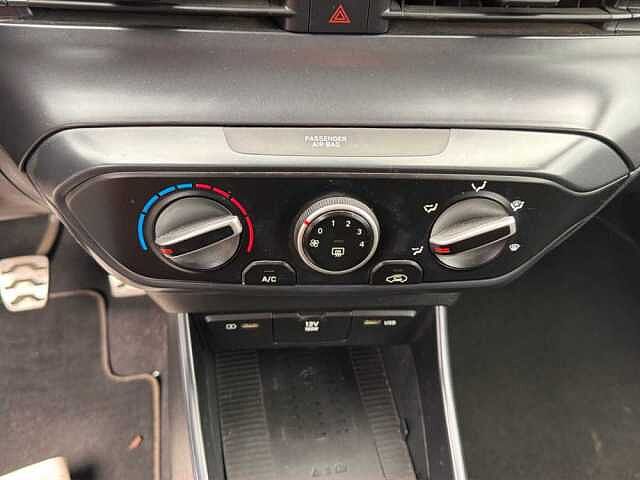 Hyundai BAYON 1.0 T-GDI 48V 100cv Xline-LED PACK