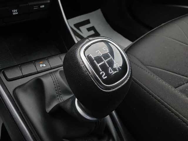 Hyundai BAYON 1.2 MPI 84cv Xline-solo km. 13.294
