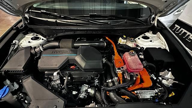 Hyundai TUCSON 1.6 HEV aut. XLine CERCHI 19'