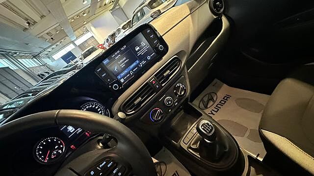 Hyundai i10 1.0 MPI  Tech CONNECT PACK