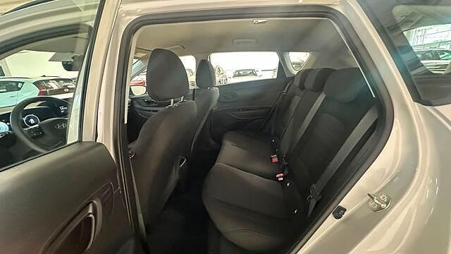 Hyundai BAYON 1.0 T-GDI MT XLine