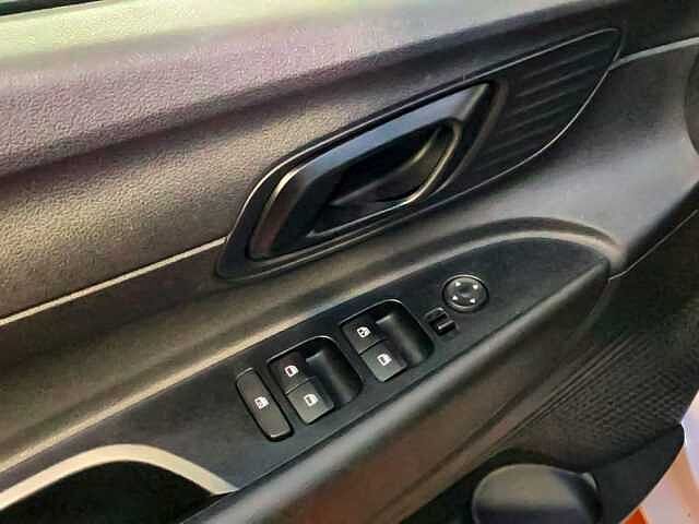 Hyundai i20 1.0 T-GDI 48V CONNECTLINE IMT