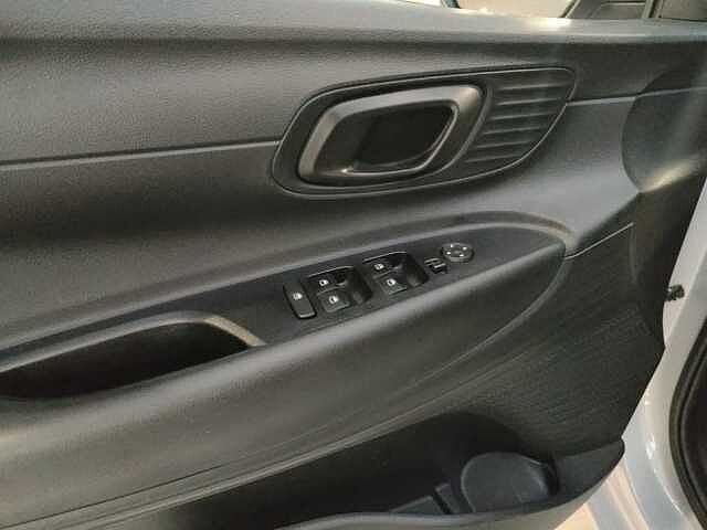 Hyundai i20 1.0 T-GDI 48V CONNECTLINE IMT