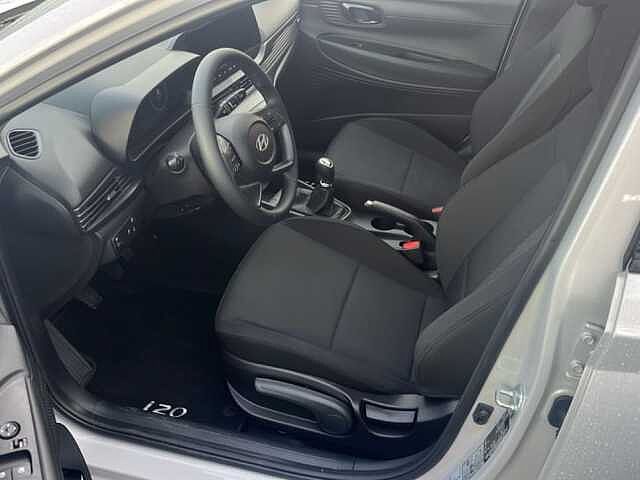 Hyundai i20 1.2 MPI CONNECTLINE 79CV MT