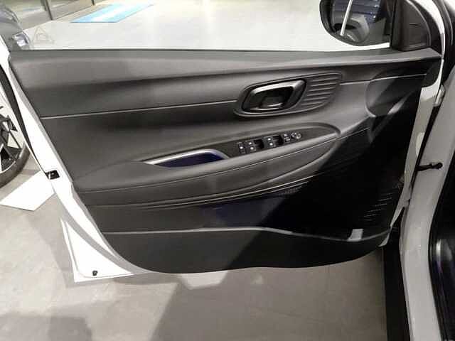 Hyundai BAYON 1.2 MPI XLINE MT