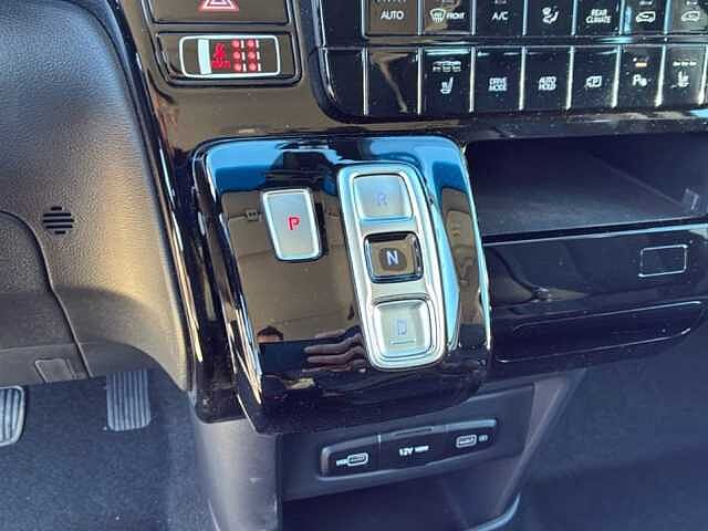 Hyundai STARIA 2.2 WAGON 2WD AUTO