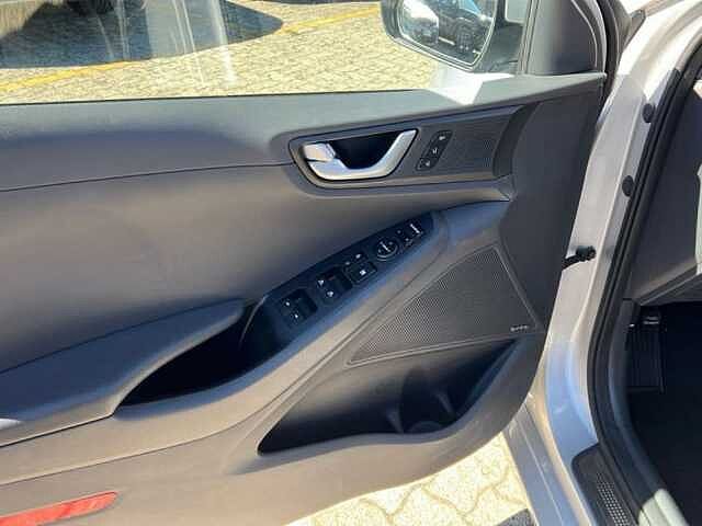 Hyundai IONIQ IONIQ 1.6 HYBRID STYLE 6DCT