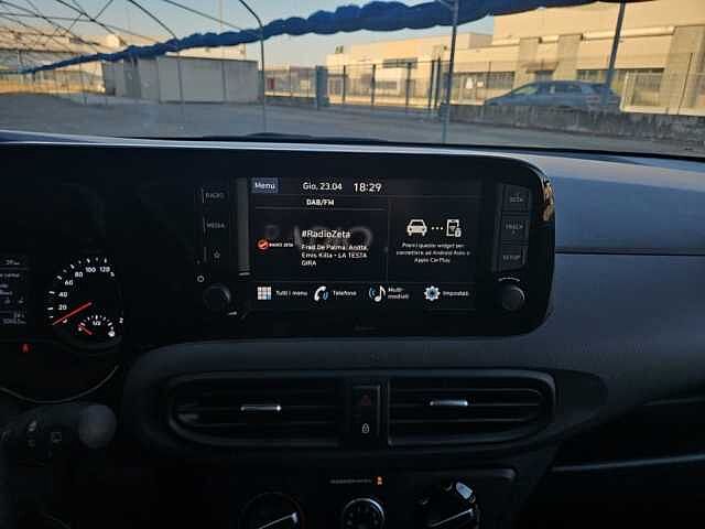 Hyundai i10 1.0 MPI TECH CONNECT PACK