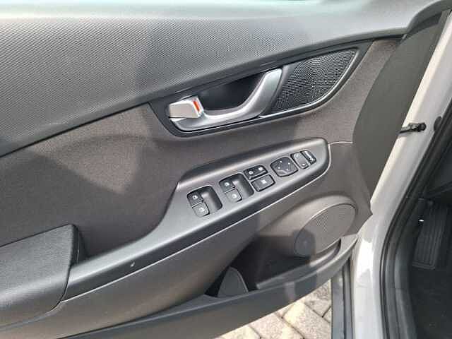 Hyundai KONA 1.6 GDI HEV XLINE 2WD 141CV DCT