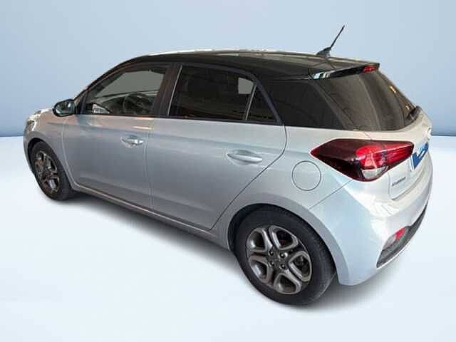Hyundai i20 5P 1.2 MPI DUALCOLOR 84CV