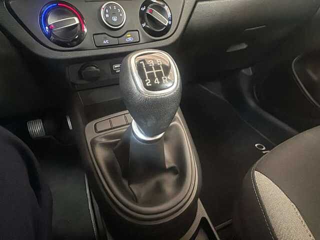 Hyundai i10 1.0 MPI TECH CONNECT PACK