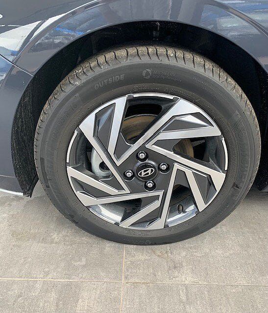 Hyundai i20 1.2 MPI MT GPL Connectline