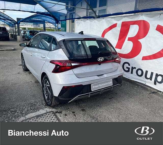 Hyundai i20 1.2 MPI MT Connectline