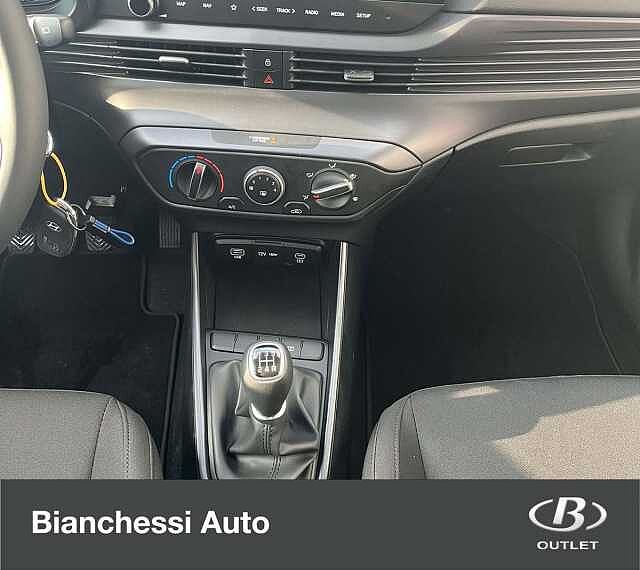 Hyundai i20 1.2 MPI MT Connectline