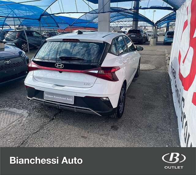 Hyundai i20 1.2 MPI MT Connectline