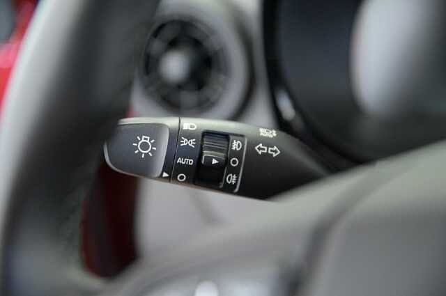 Hyundai i10 i10 1.0 mpi Connectline Navi Pack auto
