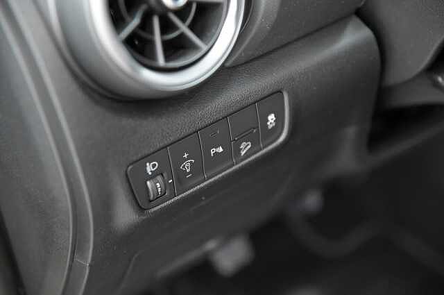 Hyundai KONA KONA 1.0 t-gdi 48V Xline Safety Pack 2wd 120cv imt