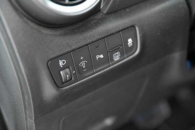 Hyundai KONA KONA 1.6 gdi hev Xline Safety Pack 2wd 141cv dct