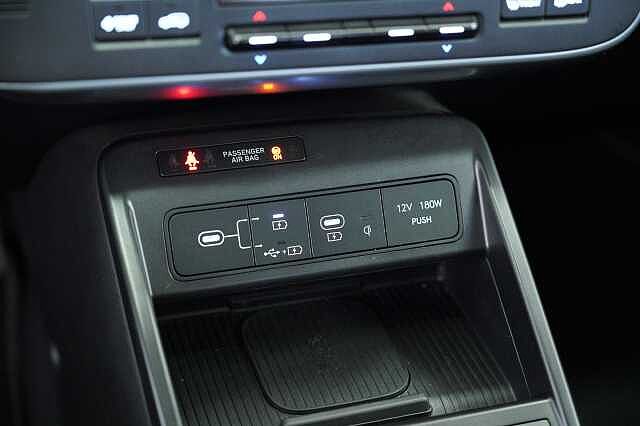 Hyundai KONA NEWKONA EV 65.4 KWHXCLASSSE,PREMIUM,TT&S NEWKONA EV 65.4 KWHXCLASSSE,PREMIUM,TT&