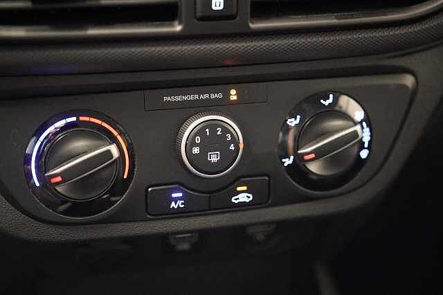 Hyundai i10 i10 1.0 mpi Tech Connect Pack