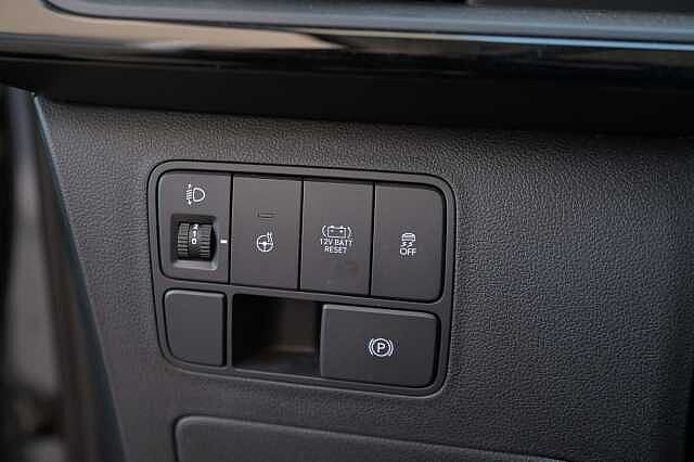 Hyundai STARIA STARIA HEV 1.6T 9 POSTI WAGON AT 2WD