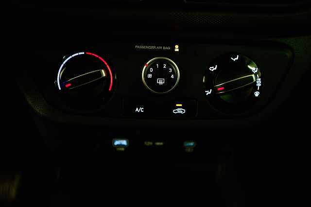 Hyundai i10 I10 PE MY25 5P 1.0 AT CONNECTLINE