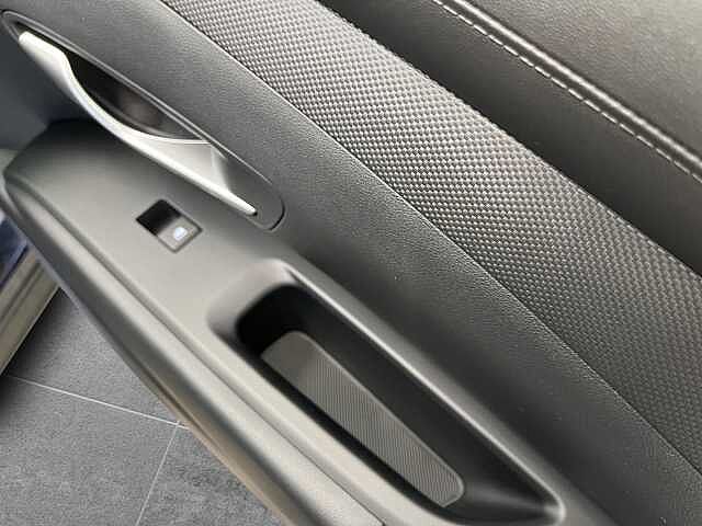 Hyundai TUCSON TUCSON PE 1.6TGDI MT 48V BUSINESS