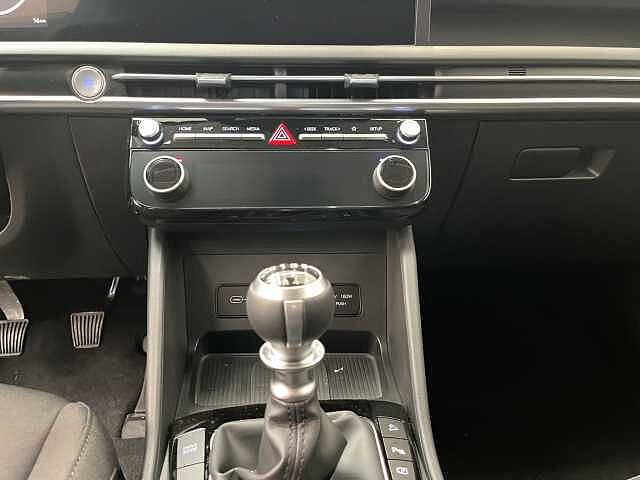 Hyundai TUCSON TUCSON PE 1.6TGDI MT 48V BUSINESS