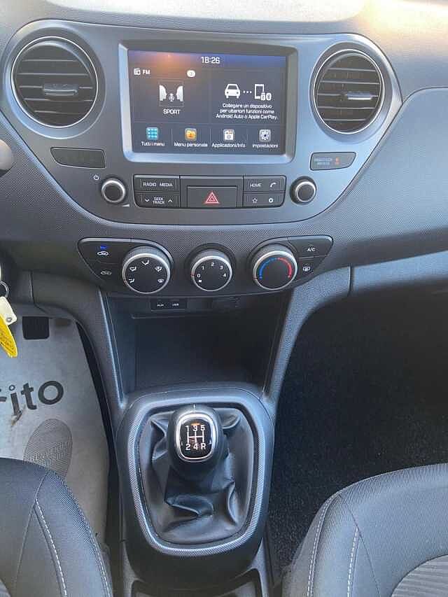 Hyundai i10 1.0 MPI Tech