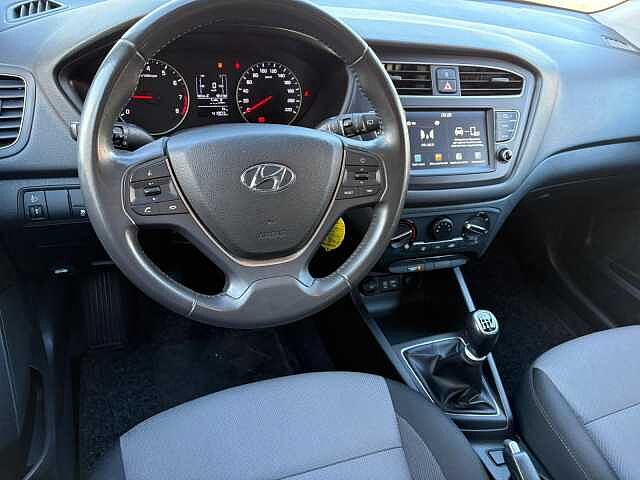 Hyundai i20 1.2 5 porte Tech