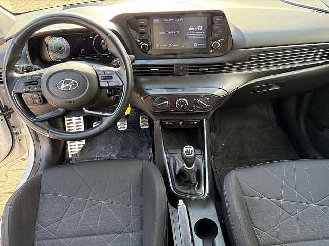 Hyundai BAYON 1.2 MPI MT XLine