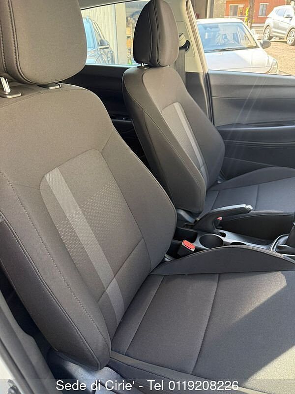 Hyundai i20 1.2 MPI MT GPL Connectline
