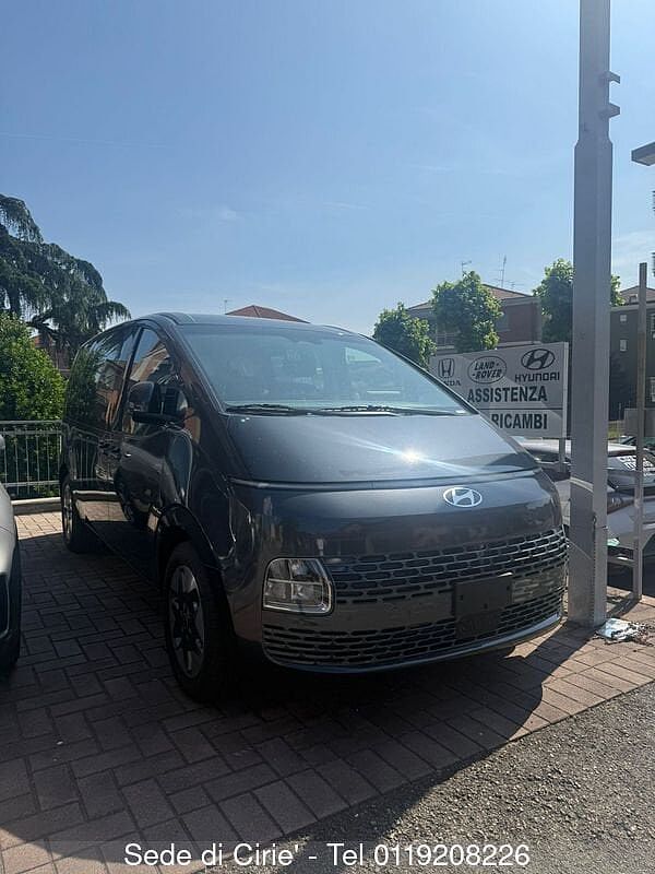 Hyundai STARIA 1.6 HEV AT 2WD 9 posti Wagon