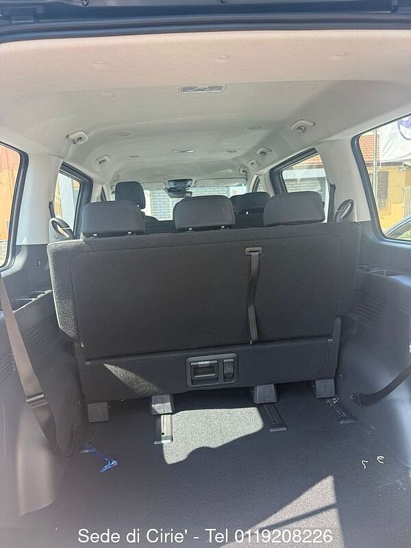 Hyundai STARIA 1.6 HEV AT 2WD 9 posti Wagon