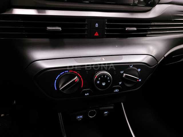Hyundai i20 1.2 mpi connectline 84cv mt