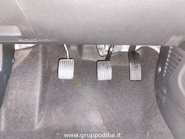 Hyundai i10 1.0 T-GDI MPI DOHC Petrol 5-speed M/T PE MY25 5P 1.0 MT CONNECTLINE