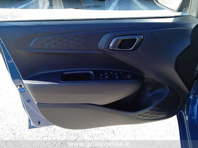 Hyundai i10 1.0 T-GDI MPI DOHC Petrol 5-speed M/T PE MY25 5P 1.0 MT CONNECTLINE