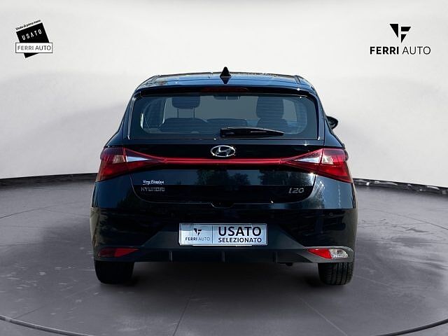 Hyundai i20 1.2 MPI MT Connectline