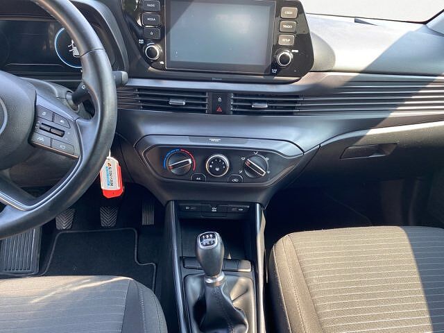 Hyundai i20 1.2 MPI MT Connectline