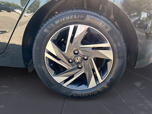 Hyundai i20 1.2 MPI MT Connectline