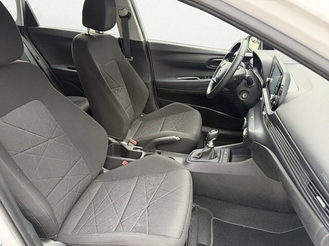 Hyundai BAYON 1.0 T-GDI Hybrid 48V iMT XClass Safety Tech